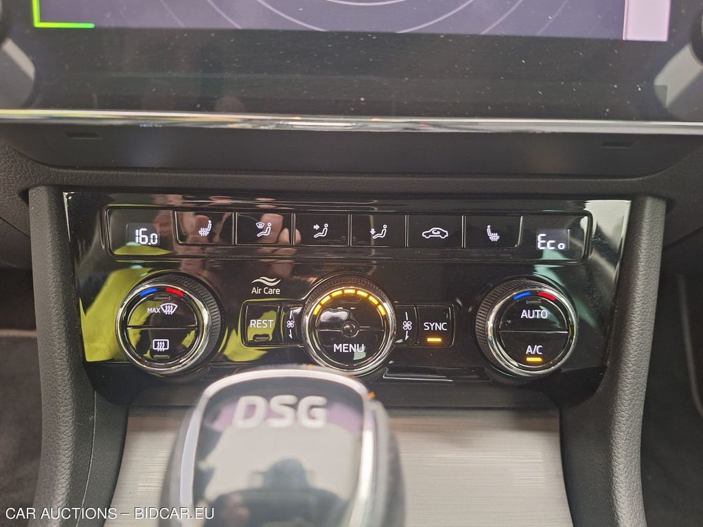 Skoda Superb - 2019 SUPERB 1.4 TSI PHEV STYLE DSG, 2021