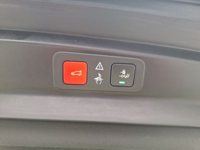 Peugeot 5008 diesel - 2021 5008 1.5 BLUEHDI ALLURE PACK, 2021
