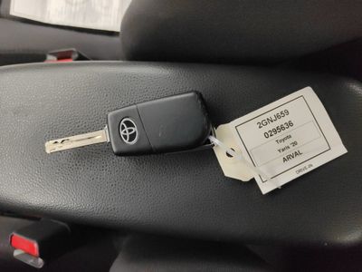 Toyota Yaris - 2024 YARIS 1.5I VVT-I HYBRID E-CVT DYNAMIC (85KW), 2025