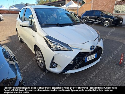 Toyota yaris 1.5 hybrid active hatchback -