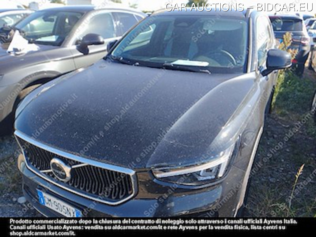 Volvo xc40 B3 automatico essential sport -