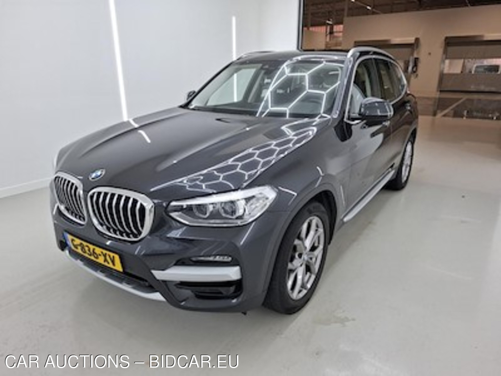 BMW X3 sDrive18dA (UZ11)