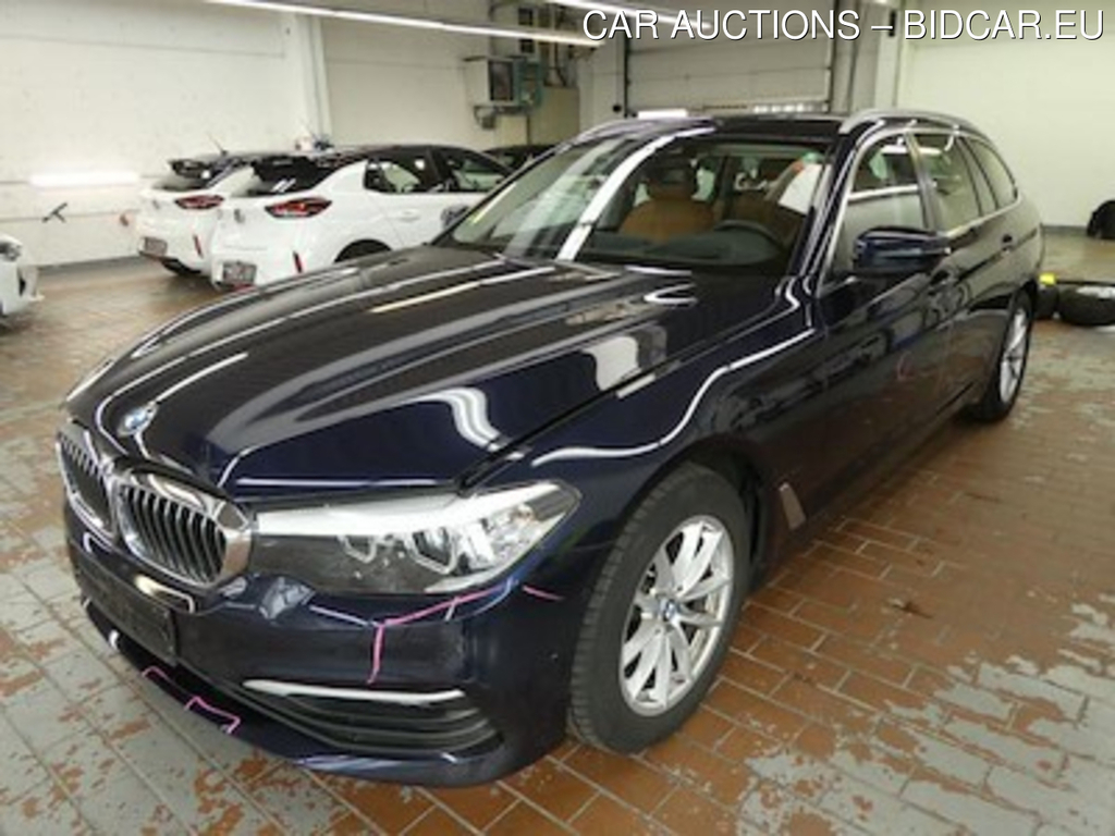 BMW Series 5 2.0 520D TOURING A