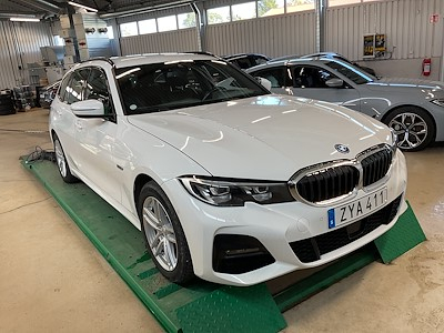 BMW 3-serie 330e xDrive Touring M Sport Drag Adaptiv Fart