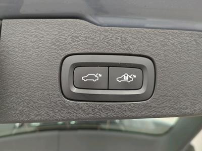 Volvo V60 2.0 B4 DIESEL MOMENTUM GEARTRONIC