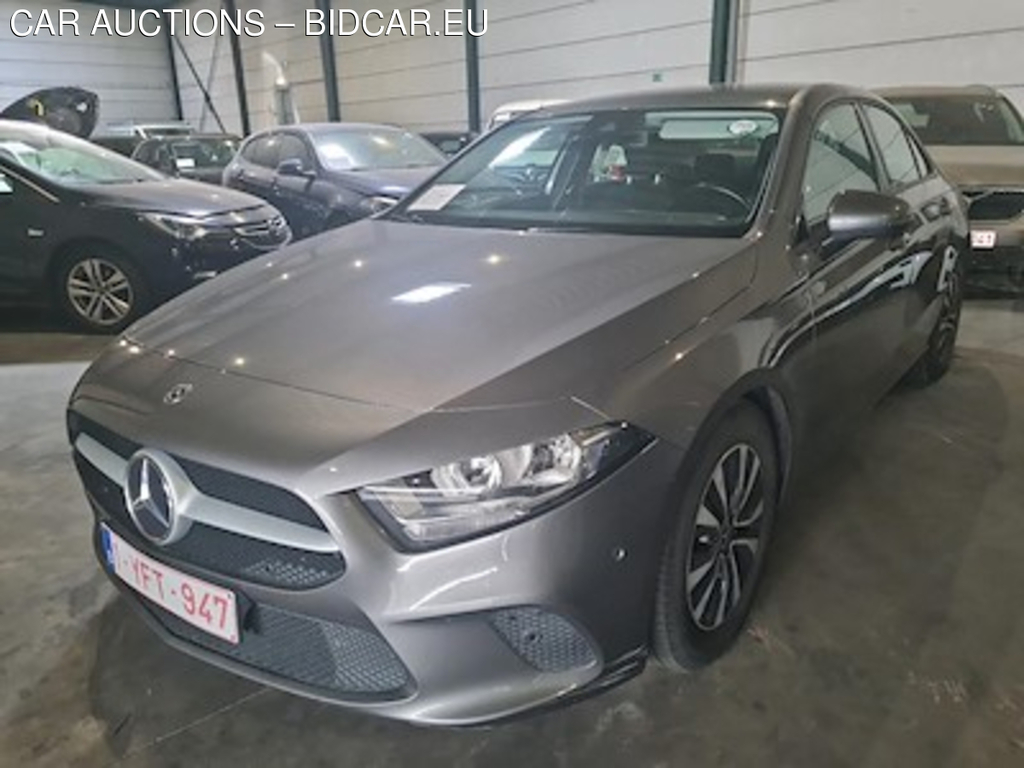 Mercedes-Benz Class A sedan diesel v177 A 180 d Business Solution