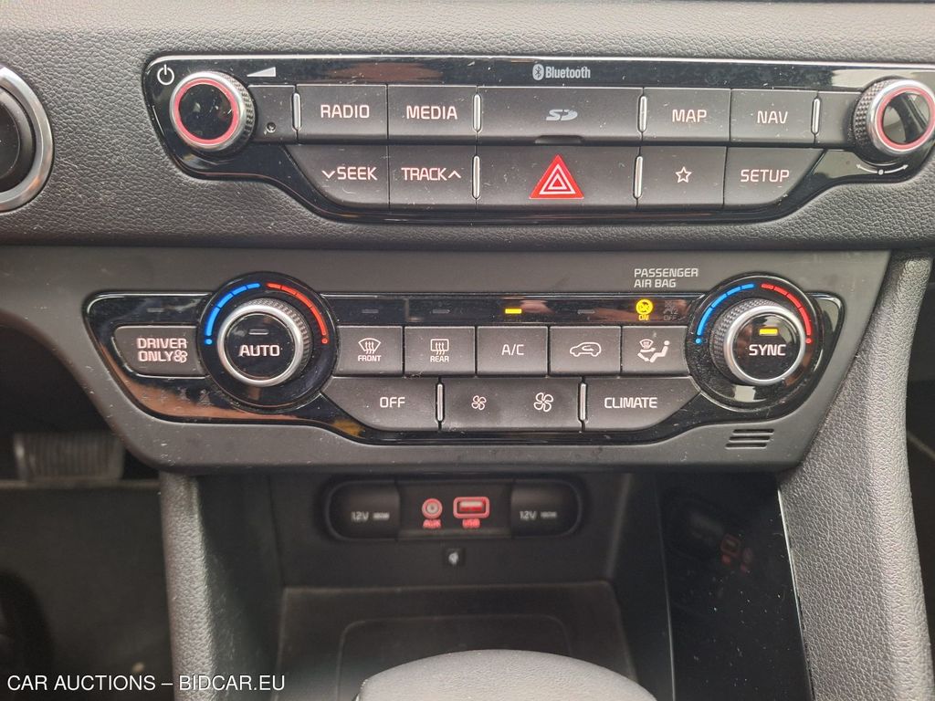 Kia Niro 16. KIA NIRO BUSINESS FUSION 1.6 GDI HEV 6DCT 5D, 2019