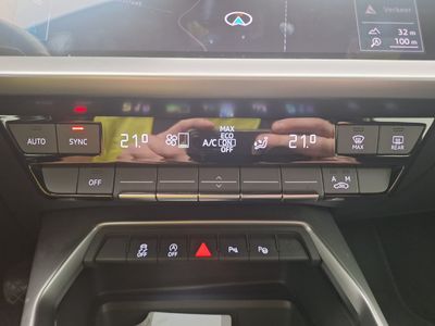 Audi A3sportback-8ya SB 20. AUDI A3 SPORTBACK 1.0 30 TFSI 81KW 5D, 2021