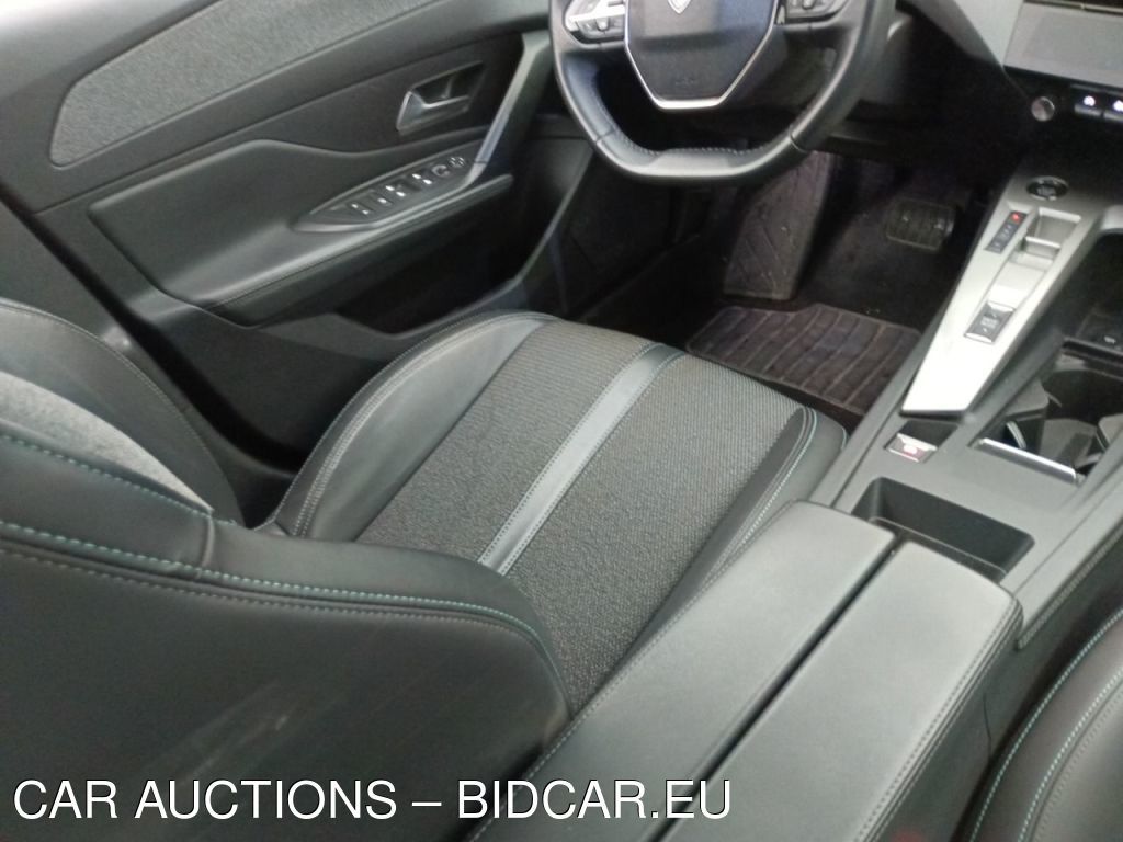 Peugeot 308-p5 DIESEL - 2021 1.5 BLUEHDI 130 ALLURE S&S 5D, 2023