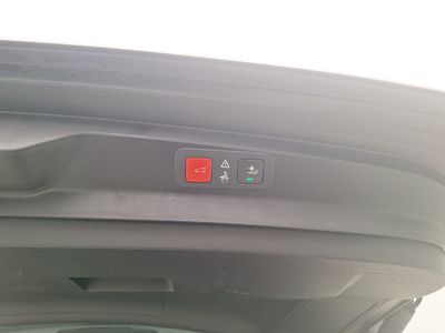 Peugeot 5008 16. PEUGEOT 5008 1.2 PURETECH 96KW S&amp;S EAT8 GT LINE 5D 7 PLACES, 2020