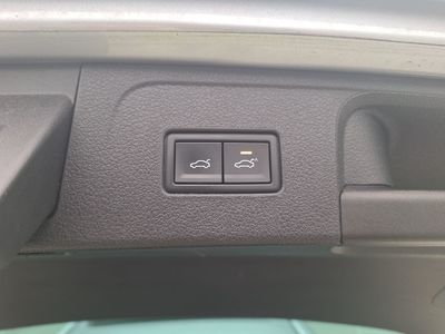 Volkswagen Passat-variant- VARIANT FL19. VOLKSWAGEN PASSAT VARIANT 1.4 TSI DSG6 GTE BUSINES, 2020