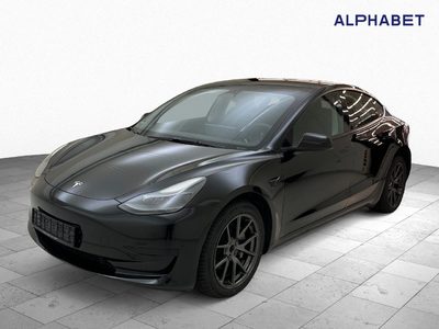 Tesla Model 3 Standard Reichweite Plus Hinterradantrieb, 2022