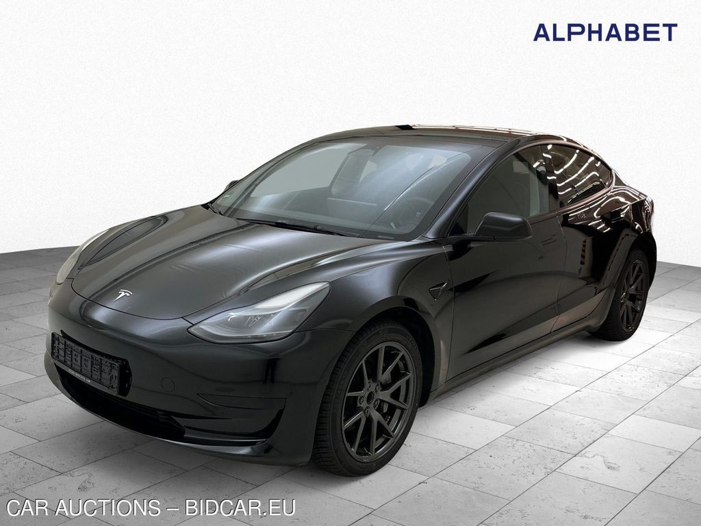 Tesla Model 3 Standard Reichweite Plus Hinterradantrieb, 2022
