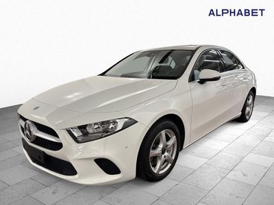 Mercedes-Benz A 200 4Matic 8G-DCT Style, 2022