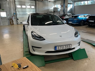 Tesla Model 3 Long Range AWD Drag