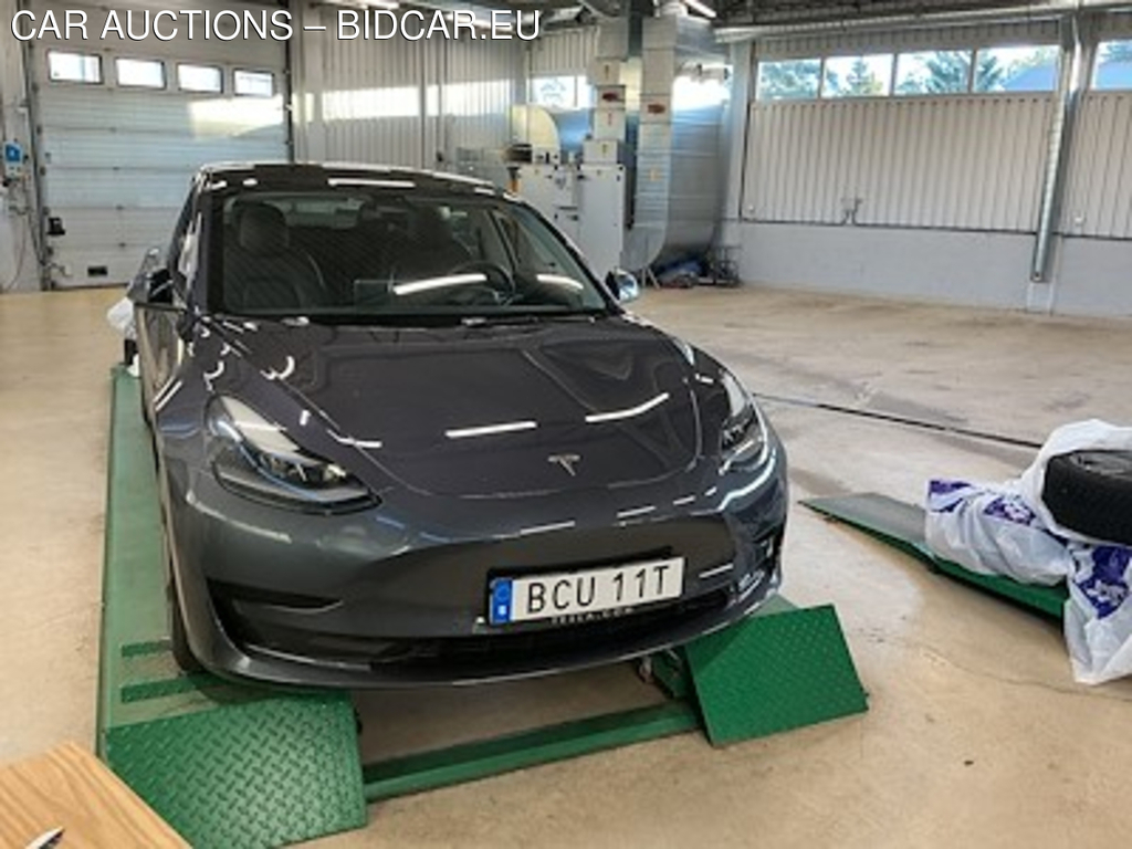 Tesla Model 3 Standard Range Plus