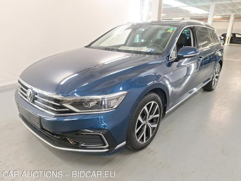Volkswagen Passat variant 1.4 TSI MSQ VARIANT GTE BUSINESS