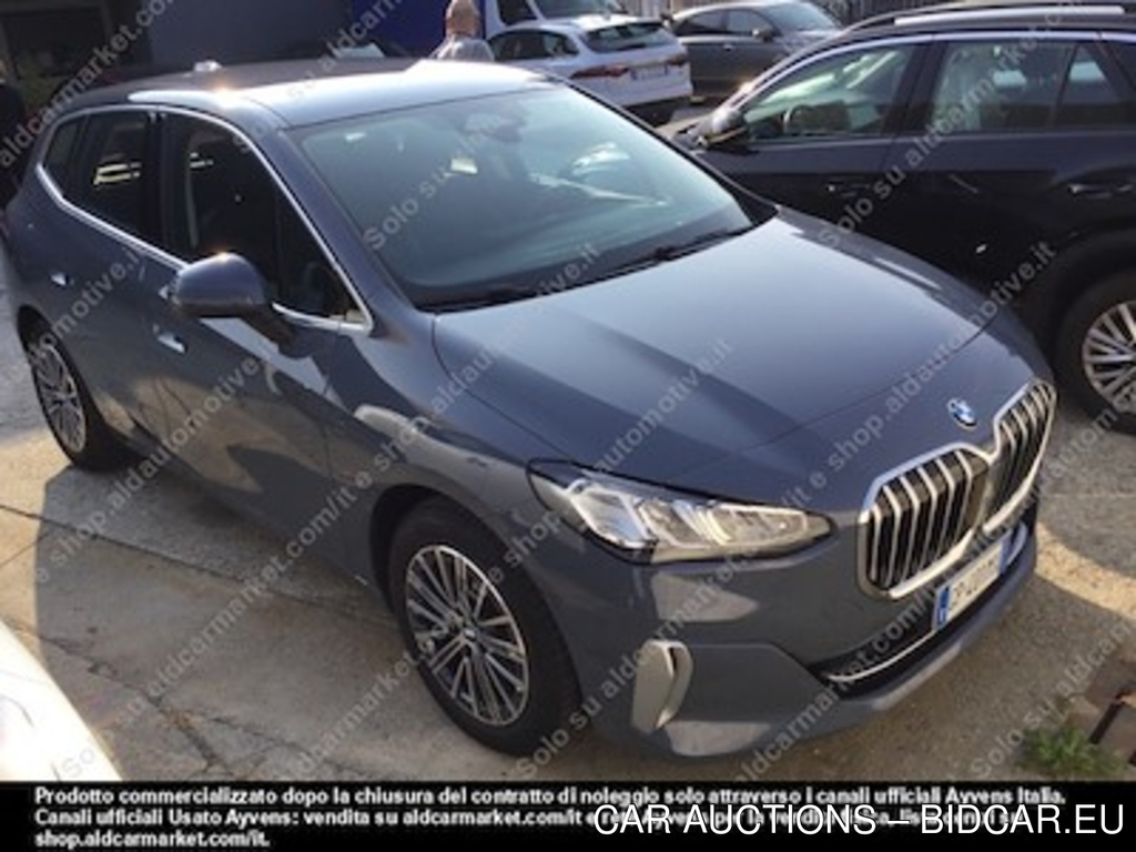 BMW series 2 active 218d luxury -