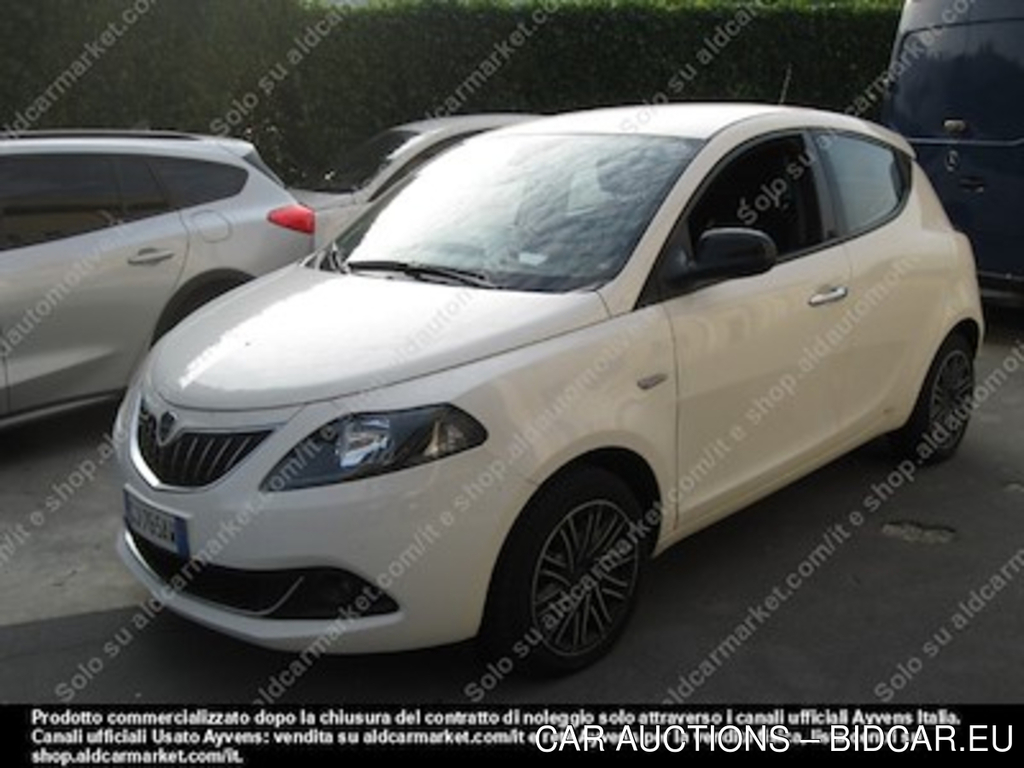 Lancia ypsilon ecochic 1.0 firefly 70cv -