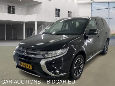 Mitsubishi Outlander 2.0 PHEV EXECUTIVE EDITION, 2015