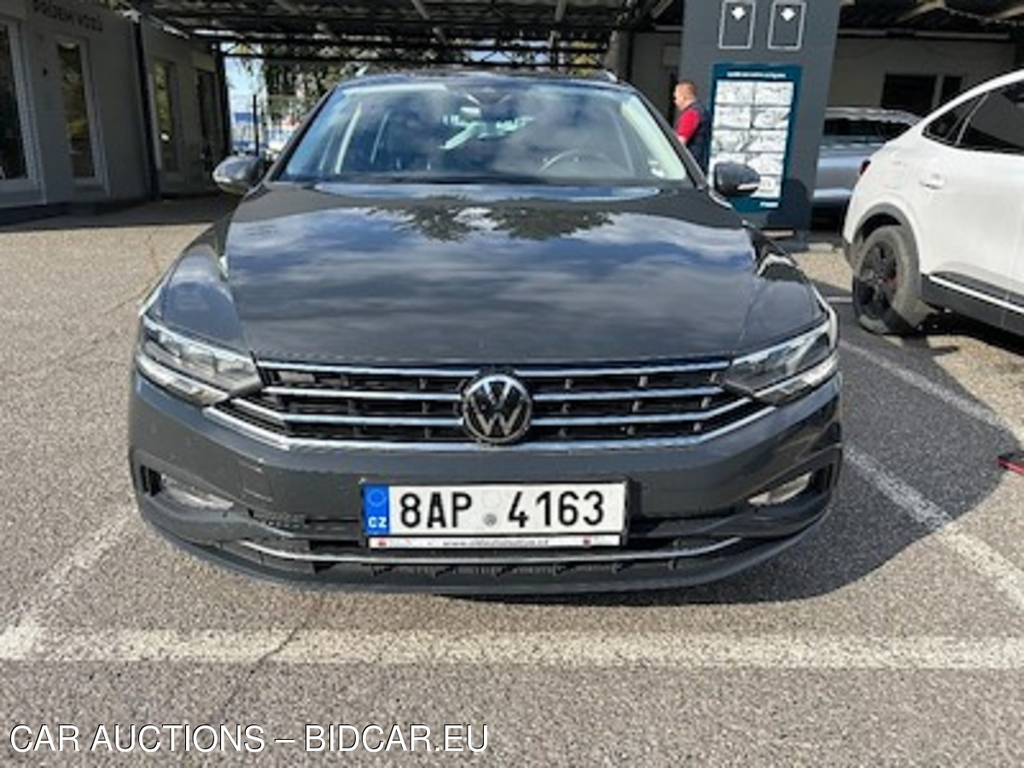 Volkswagen Passat 2.0 TDI 110kW BMT DSG Business Variant