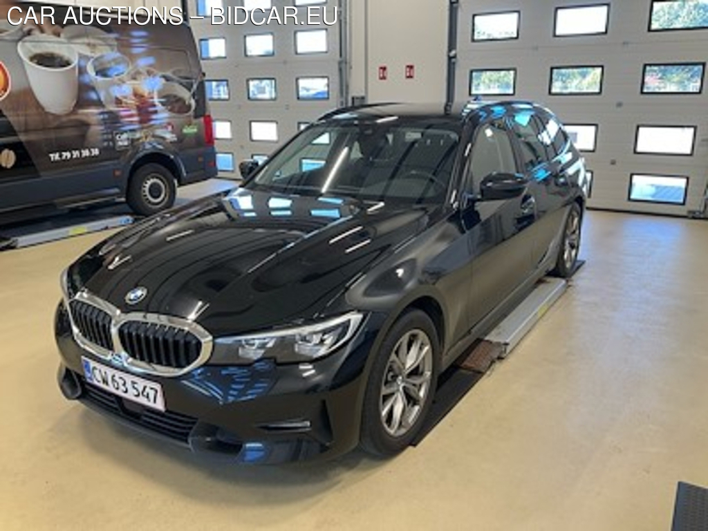 BMW 3 serie 320d Sport Line Touring auto UA!