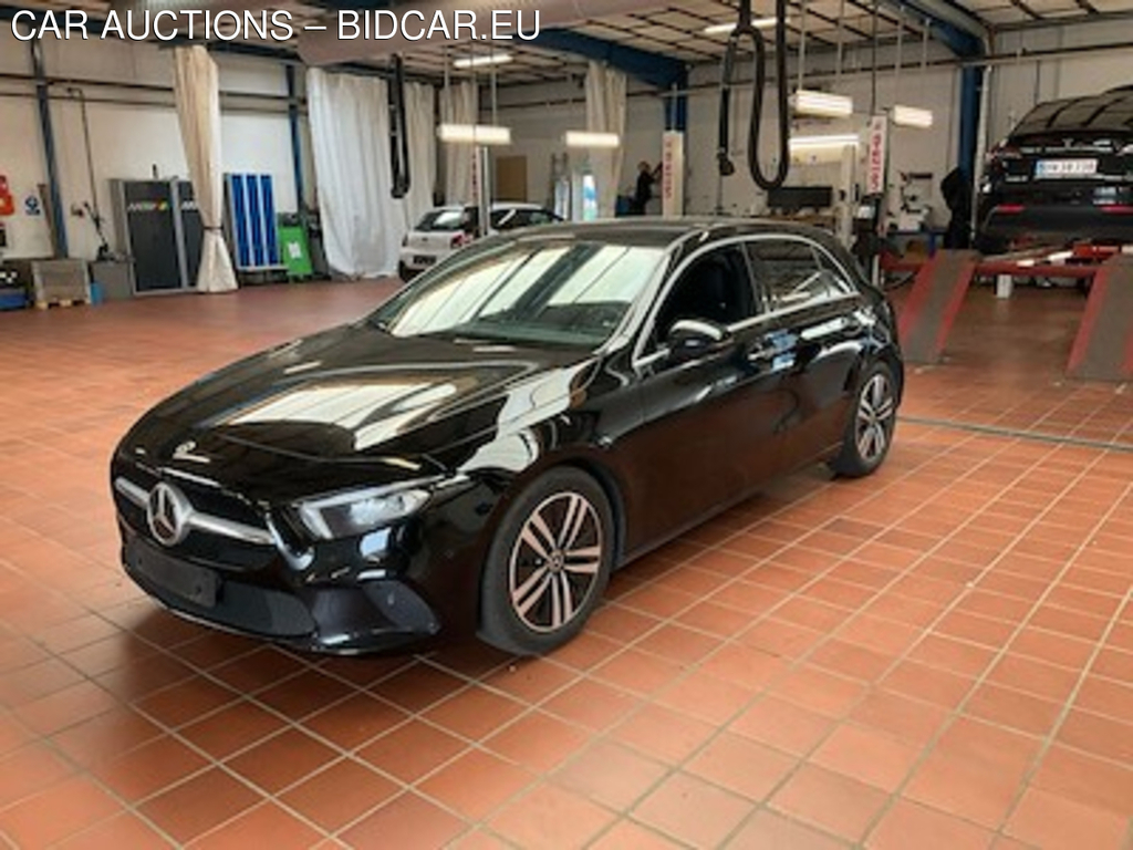 Mercedes-Benz A-KLASSE 2.0 A 200 D Business DCT UA!