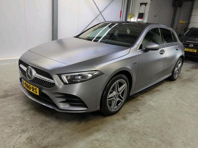 Mercedes-Benz A250 e 1.3 160kW Bus.Sol. AMG Limited DCT, 2021