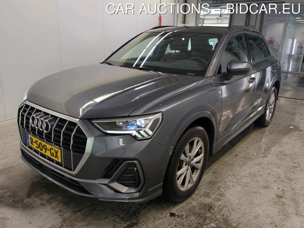 Audi Q3 45 TFSI E PHEV 180kW S Edition S-tronic, 2022
