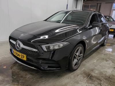 Mercedes-Benz A250 e 1.3 160kW Bus.Sol. AMG Limited DCT, 2021