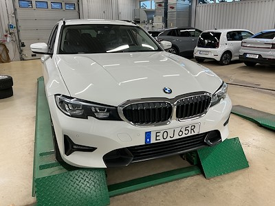 BMW 3-serie 330e xDrive Touring Sport Line Drag