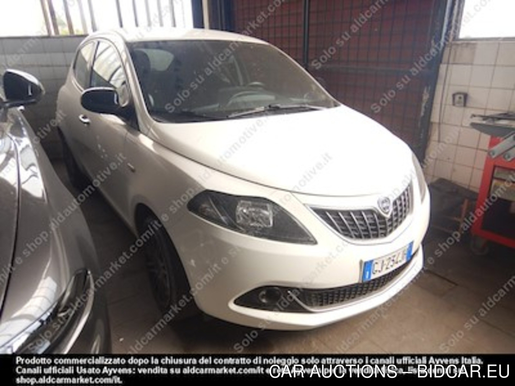 Lancia ypsilon ecochic 1.0 firefly 70cv -