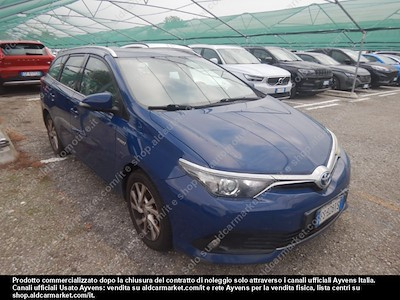 Toyota auris touring sports hybrid business -