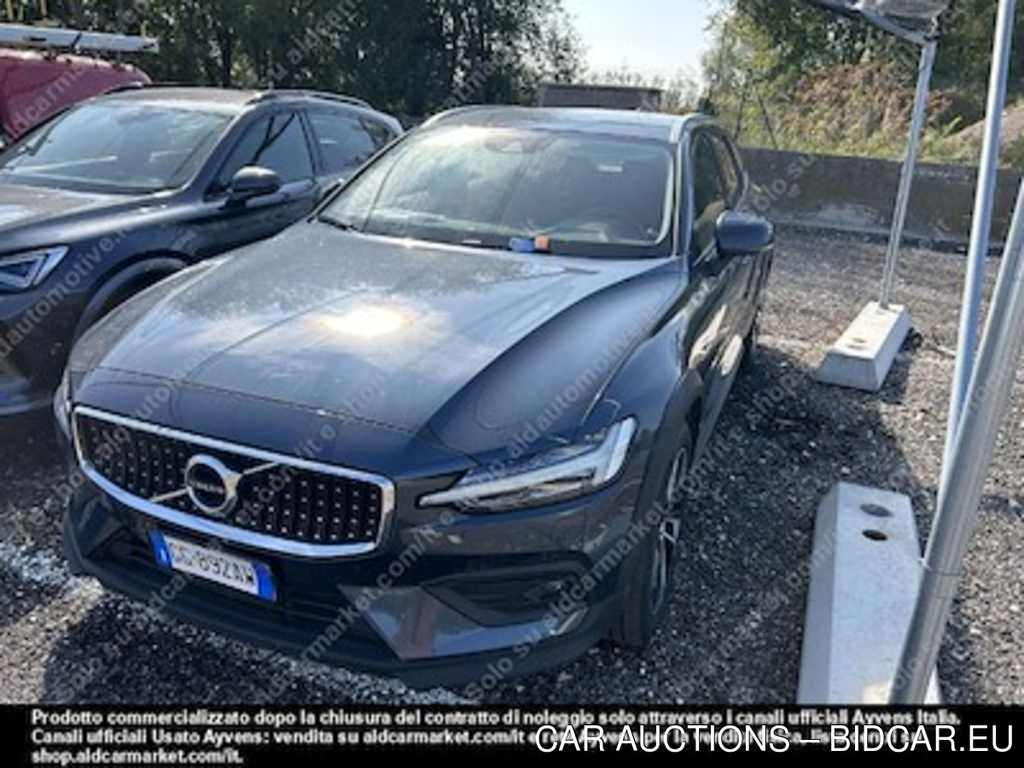 Volvo v60 cross count B4 D -