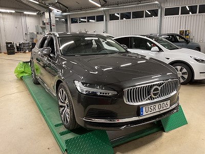 Volvo V90 T8 Recharge 456 AWD Ultimate Bright VOC Drag Panorama Skinn