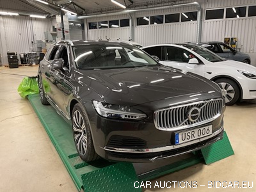 Volvo V90 T8 Recharge 456 AWD Ultimate Bright VOC Drag Panorama Skinn