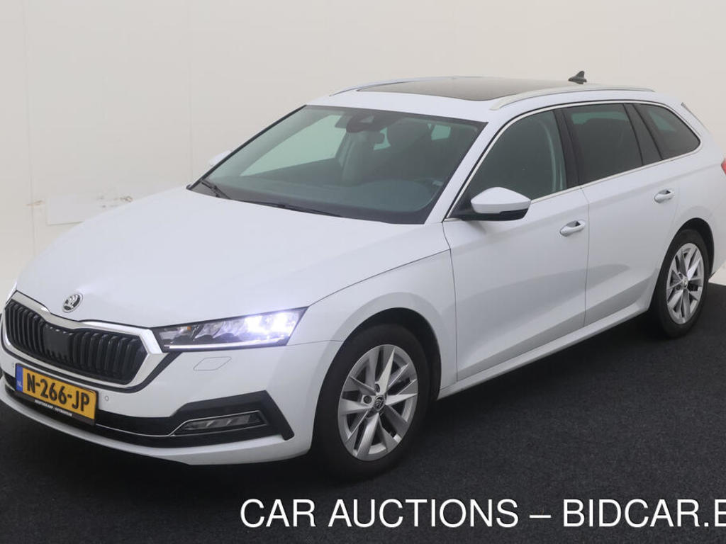 Skoda Octavia combi 1.5 TSI 150PK DSG BUSINESS EDITION PANORAMADAK TREKHAAK, 2021