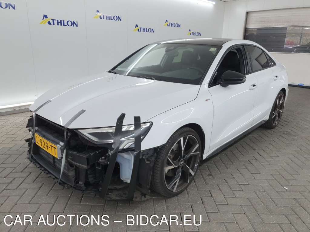 Audi A3 Limousine 30 TFSI S TRONIC S EDITION 4D 81KW, 2021