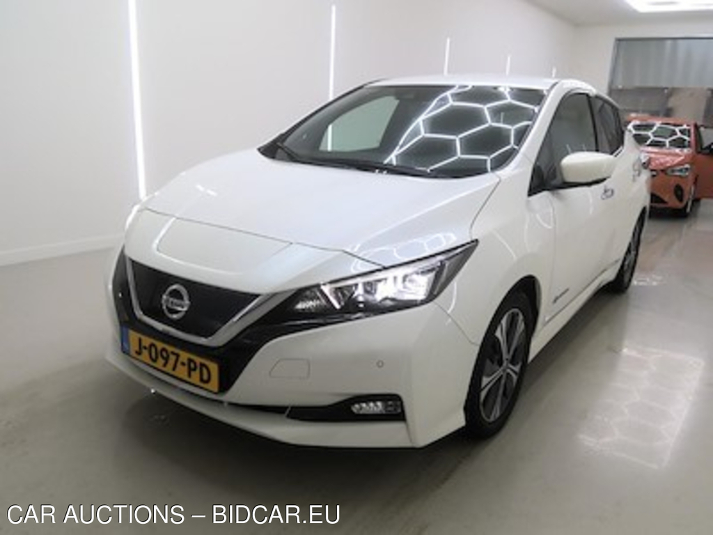 Nissan Leaf 40kWh 5d Tekna