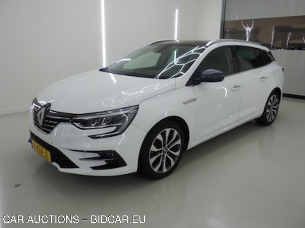 Renault Megane estate TCe 160 EDC Business Edition One 5d