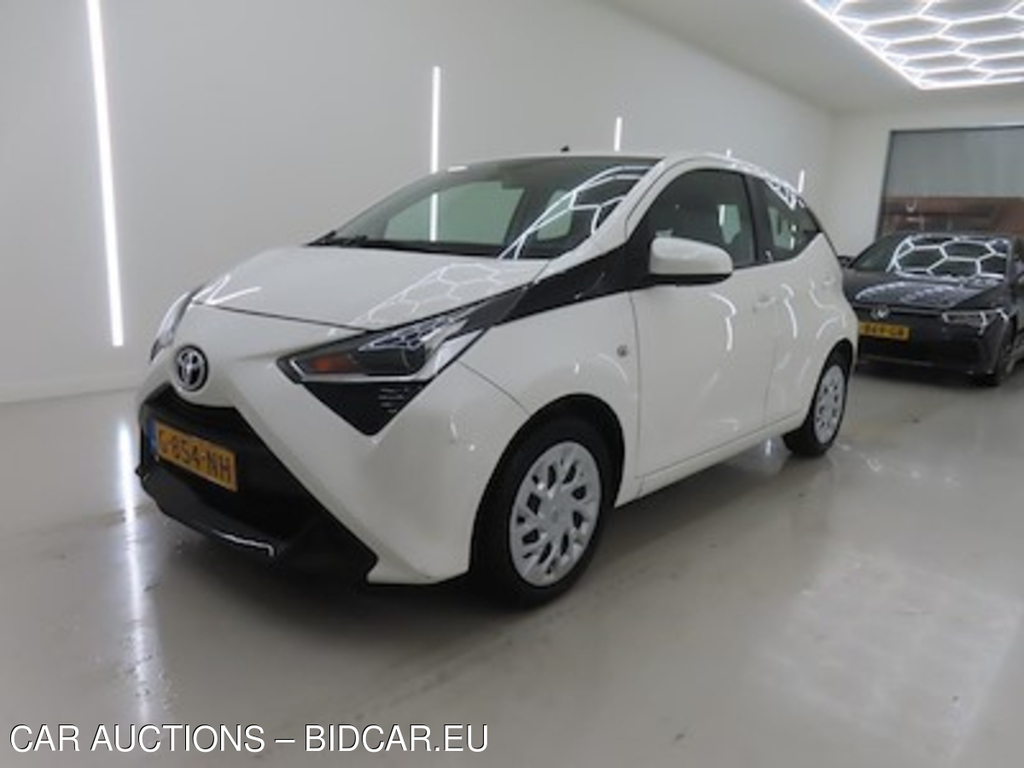 Toyota Aygo 1.0 VVT-i x-play x-shift 5d