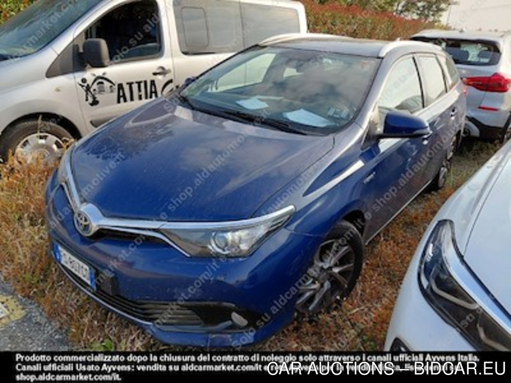Toyota auris touring sports hybrid business -