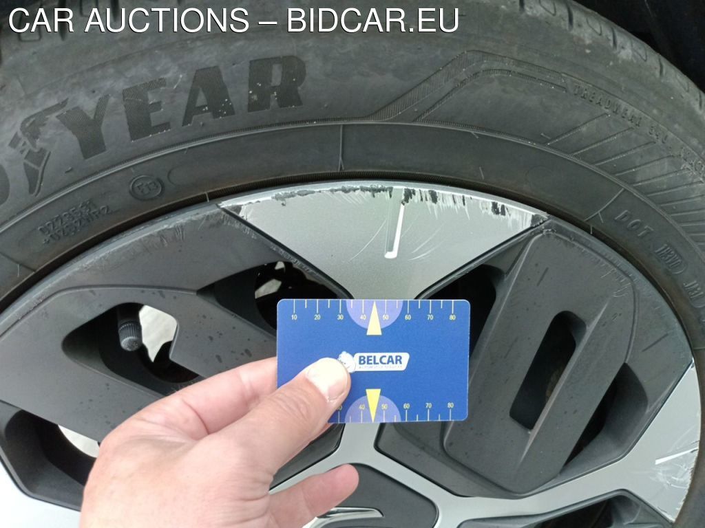 Citroen C4-lim 1.5 BLUEHDI 130 S&amp;S EAT8 FEEL 5D, 2021