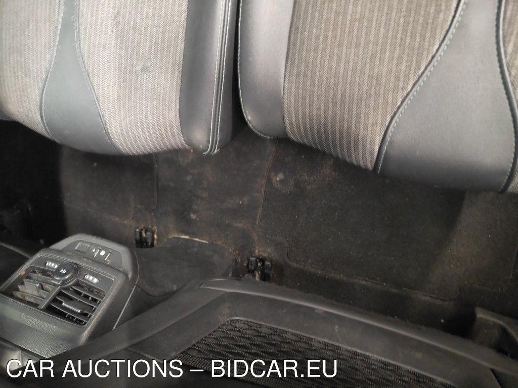 Peugeot 5008 - 2021 5008 1.2 PURETECH ALLURE PACK (EU6.4), 2023