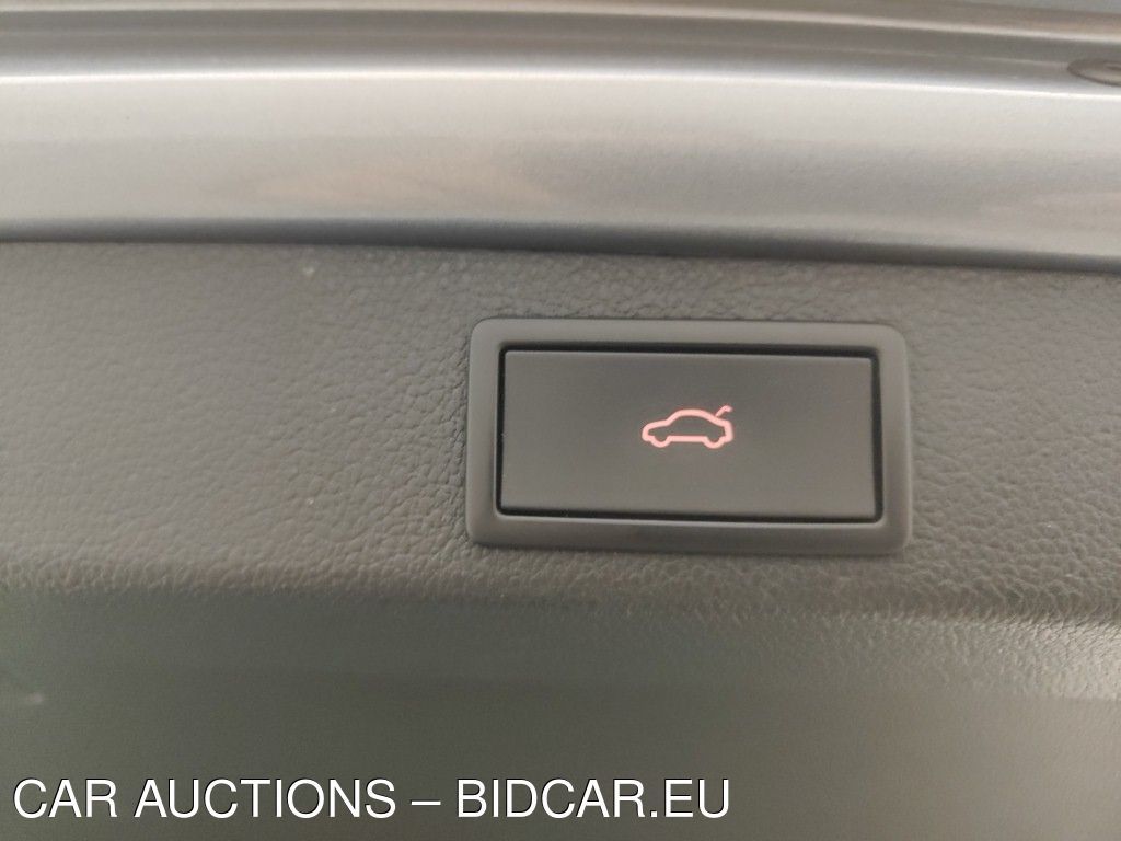 Skoda Superb combi diesel - 2019 SUPERB SW 2.0 CR TDI CLEVER+ DSG, 2021
