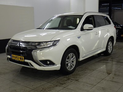 Mitsubishi Outlander PHEV Pure 5d