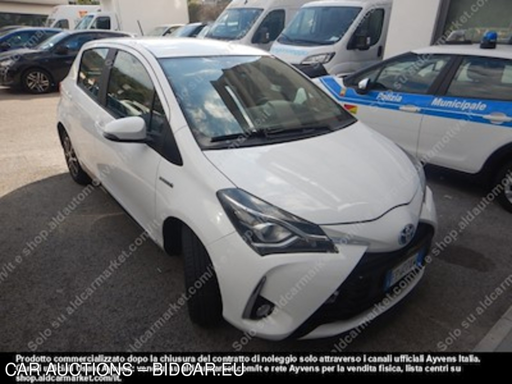 Toyota yaris 1.5 hybrid active hatchback -