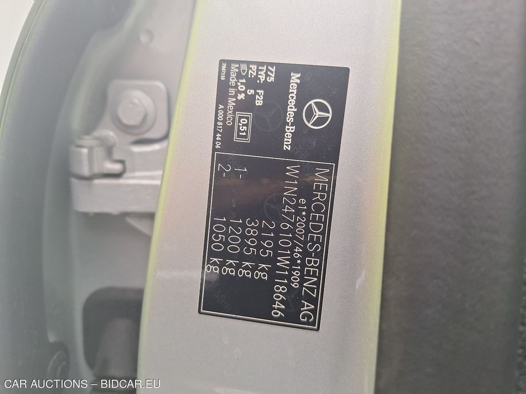 Mercedes Glb-klasse-bm24 19. MERCEDES-BENZ GLB GLB 180 D BUSINESS SOLUTION 5D, 2021