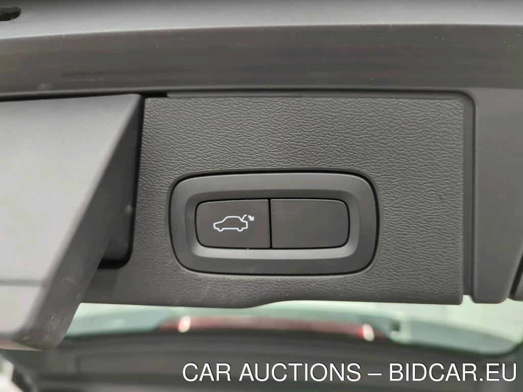 Volvo XC60 2.0 B4 DIESEL MOMENTUM GEARTRNC AUTO 4WD