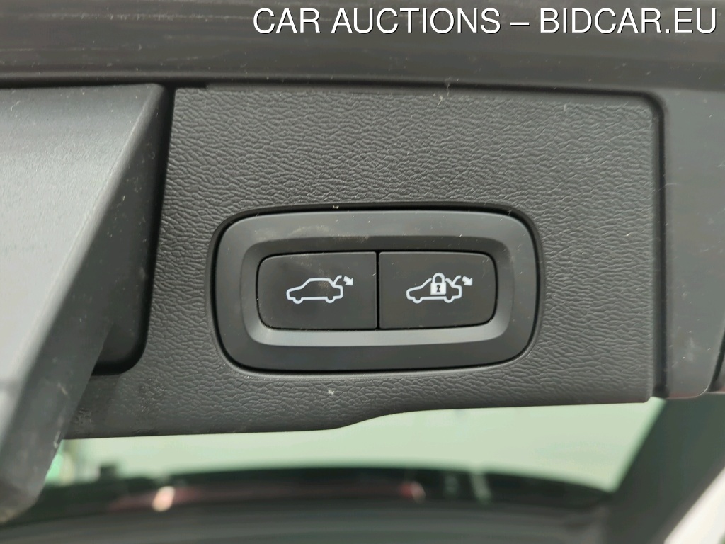 Volvo XC60 2.0 B4 D MHEV CORE GEARTRONIC AWD
